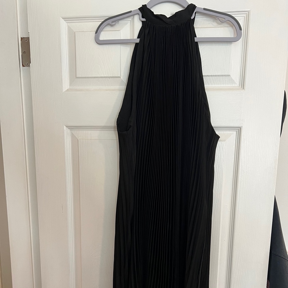 Banana republic black pleated dress